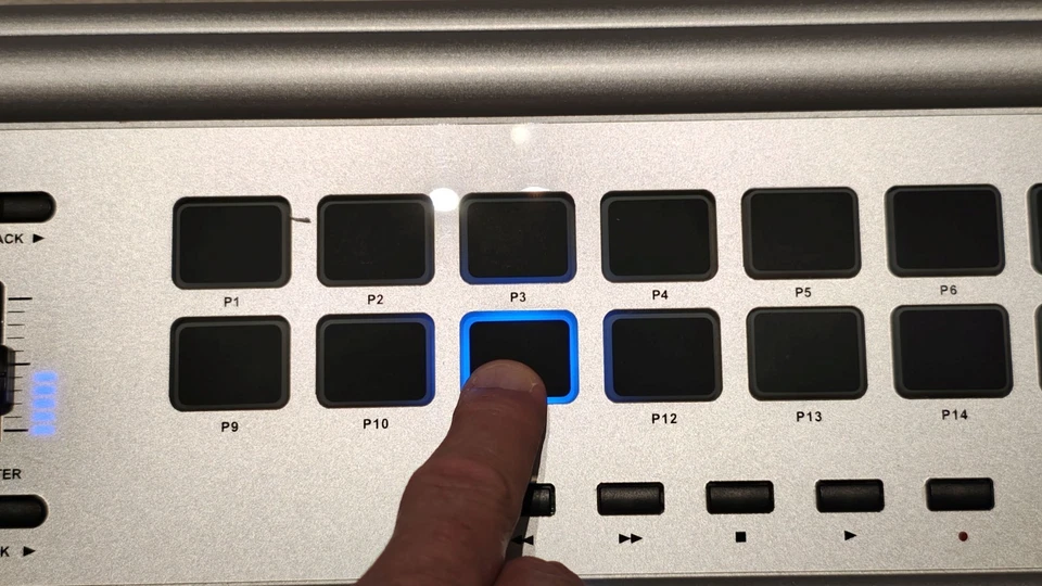 SWISSONIC ControlKey 88, MIDI Keyboard - halbgewichtet Afertouch - Sehr gepflegt - Bild 4 von 4