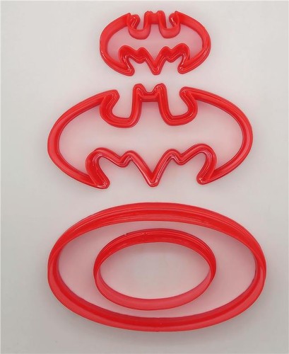 Set of 2 Batman Cookie Cutter + Oval, Biscuit, Pastry, Fondant Cutter (4pcs) - Picture 2 of 4