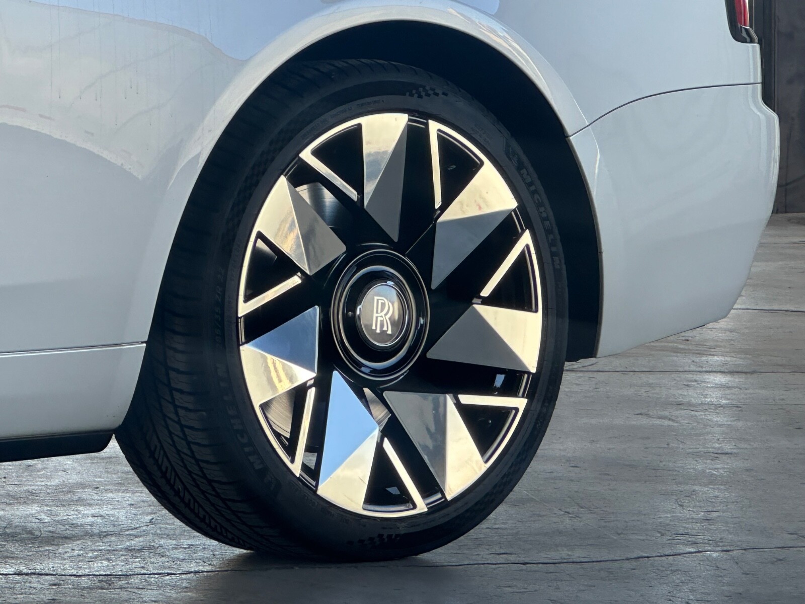 ROLLS ROYCE Wheels RIMS 22"  OEM SPEC fit all Dawn Wraith Ghost 4 New 21"