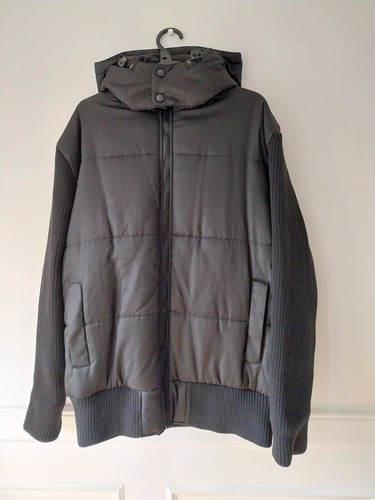 MENS "DUKE OUTDOOR "SIZE MEDIUM BLACK ZIP FRONT AND POCKETS JACKET. - Picture 2 of 21