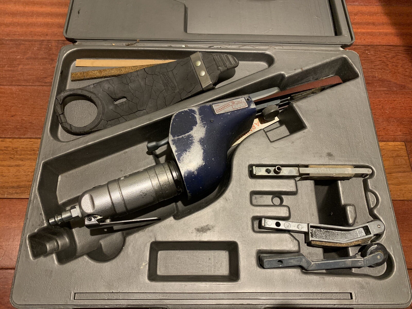 Dynabrade Dynafile Belt Sander KIT11001 11000 11008 11231 11219 11261