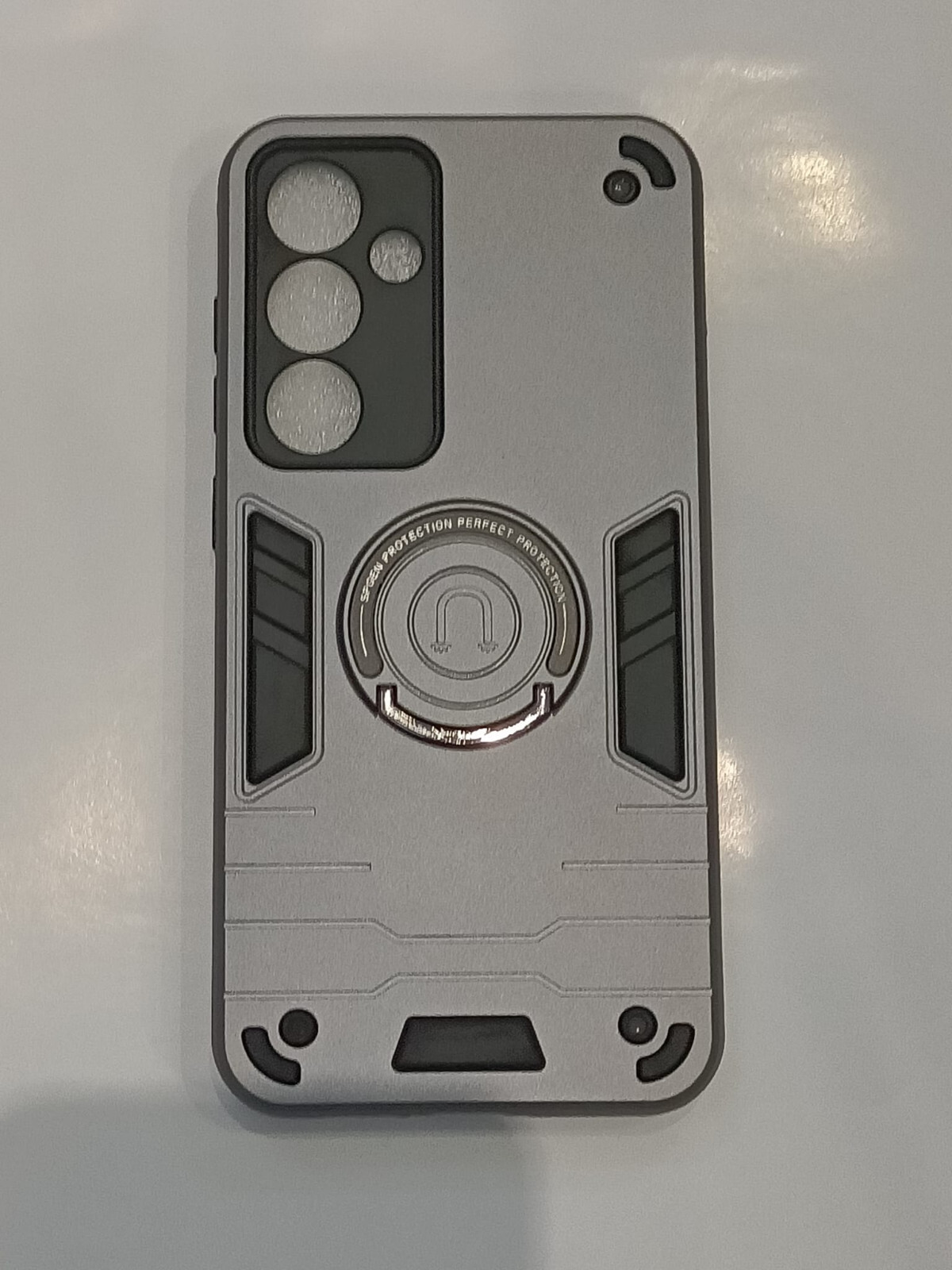 Foto 11 di 13