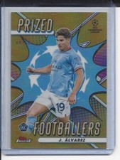 JULIAN ALVAREZ 2022-23 TOPPS FINEST PRIZED FOOTBALLERS GOLD REFRACTOR RC #D /50