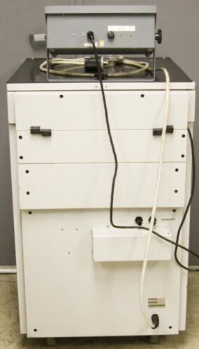 BOC Edwards Spectron 5000 Portable Helium Leak Detector - Picture 5 of 12