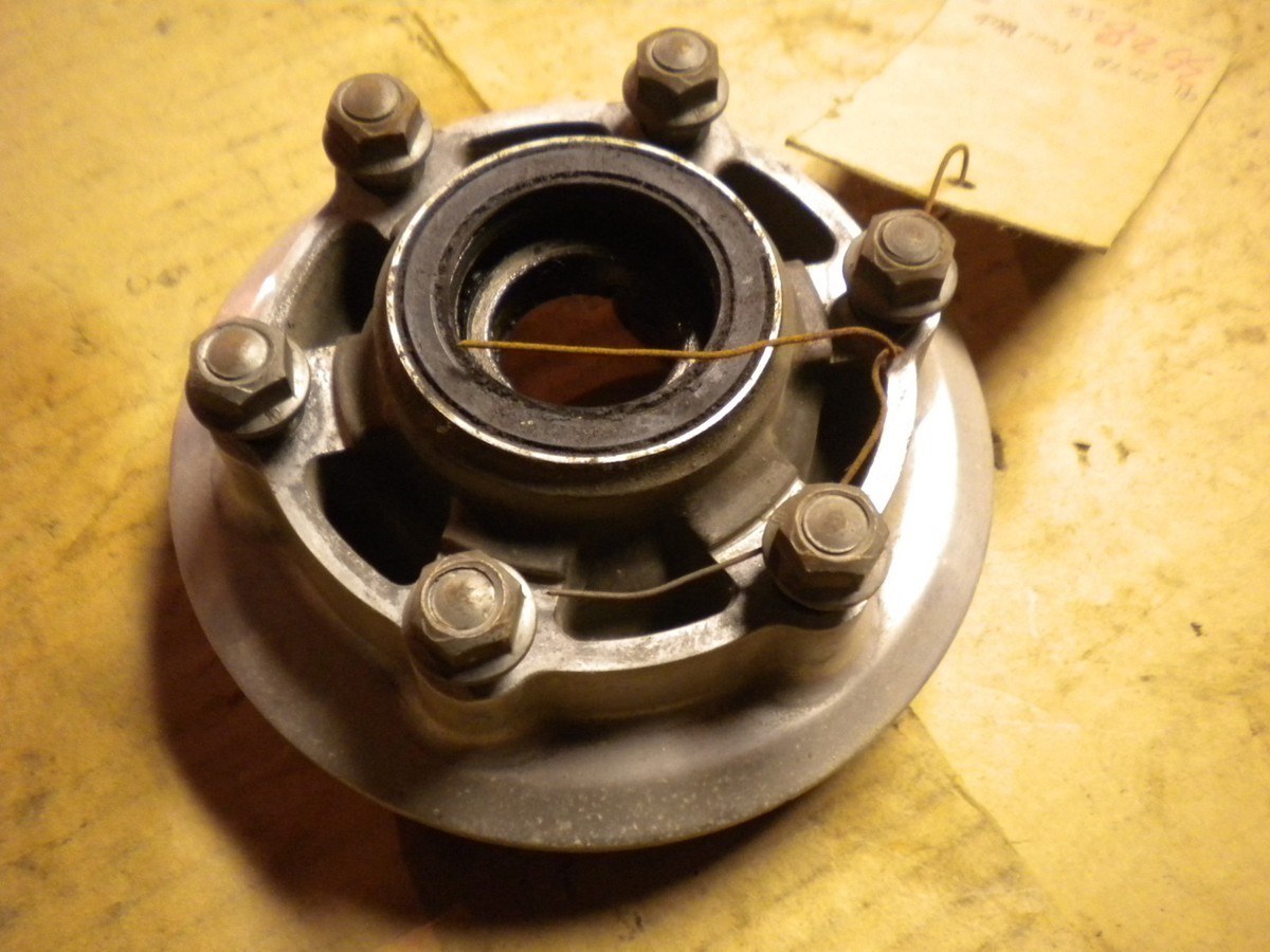 1991 Kawasaki ZX7R rear wheel sprocket hub | eBay