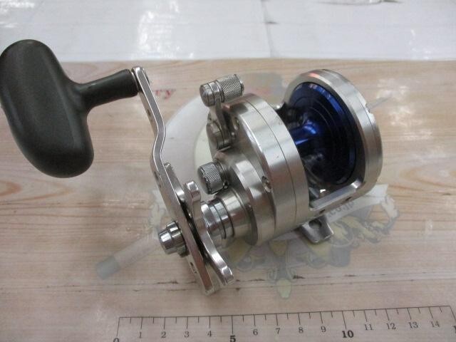 Daiwa SALTIGA Z 30 Right Handle Baitcasting Reel Big Game