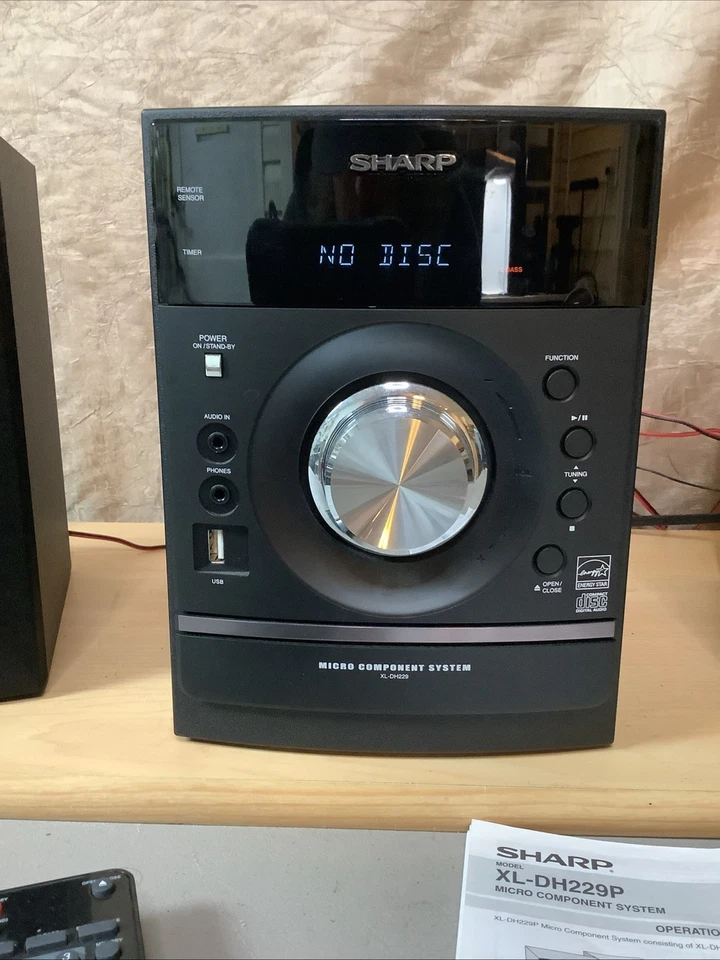 SHARP XL -DH229P Micro Component System. USB/iPod/iPhone. With Remote Control. - Image 2 of 4