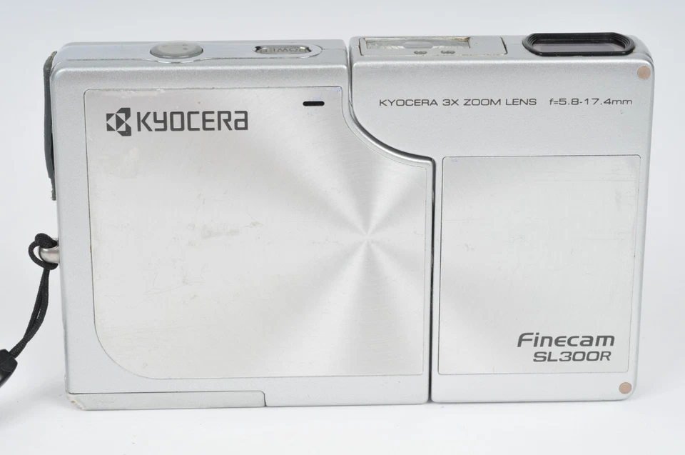 Kyocera Finecam SL300R 3.2MP Compact Digital Camera with Case - Image 2 of 4
