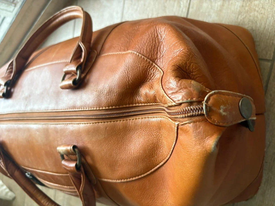 Bolso de viaje Claire Chase Venice de cuero para llevar durante la noche Foto 4 de 4