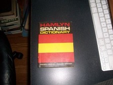 Hamlyn Spanish-English Dictionary Paperback