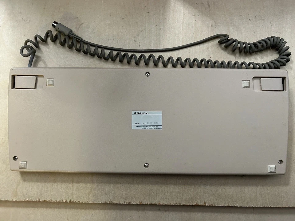 Vintage Sanyo PC Keyboard - Image 2 of 2