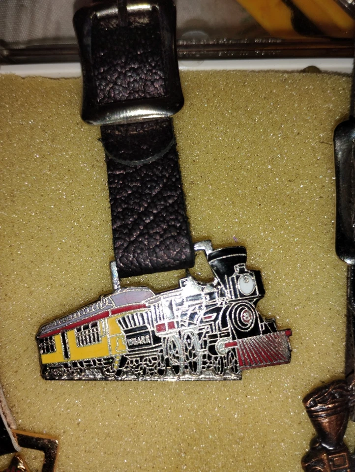 Reloj locomotora de vapor vintage de latón FOB con correa de cuero - ¡BONITO! Foto 2 de 4