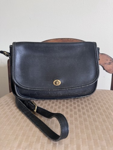 Vintage Coach 9790 Black Leather City Bag Turn Key Lock No Hangtag Mexico - Picture 18 of 18