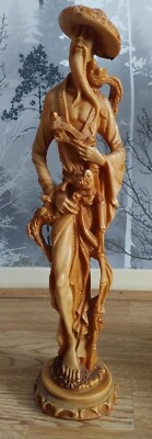 Schöne asiatische Harzfigur 18 cm groß