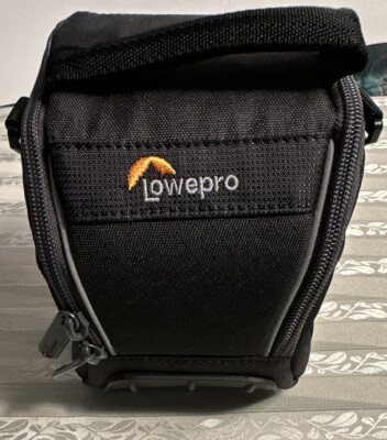 Lowepro Adventura SH 100R II Camera Carrying Bag LP37171 - Black - 9702sw New