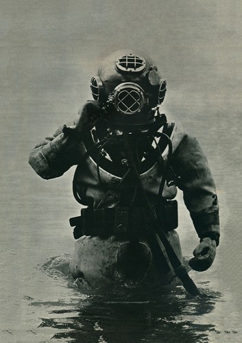 Us Navy Diver Mark V Diving Helmet Poster Print Picture Ebay