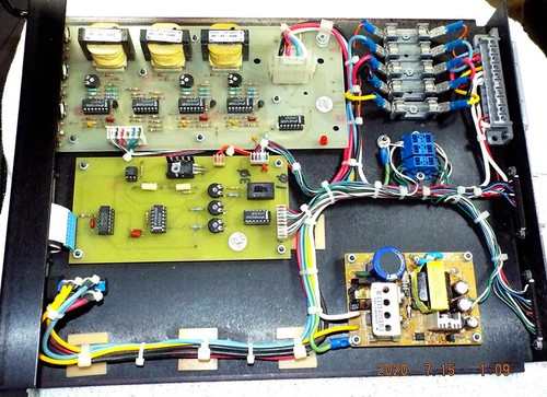 HIGH DENSITY SERIES STAGE LIGHTING CONTROL MODULE. - Picture 2 of 9