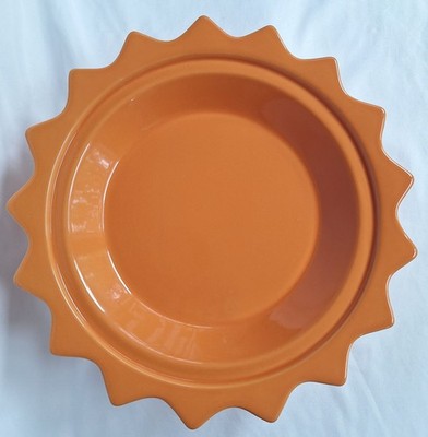 Chantal Orange Pie Dish Star Edge Baking Dish 10'' 