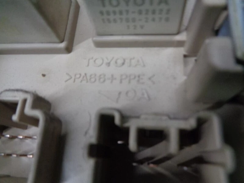 8273330011 boitier pyrotechnique pour LEXUS GS300 (JZS160) 3.0 24V 1997 4651786 - Photo 3/4
