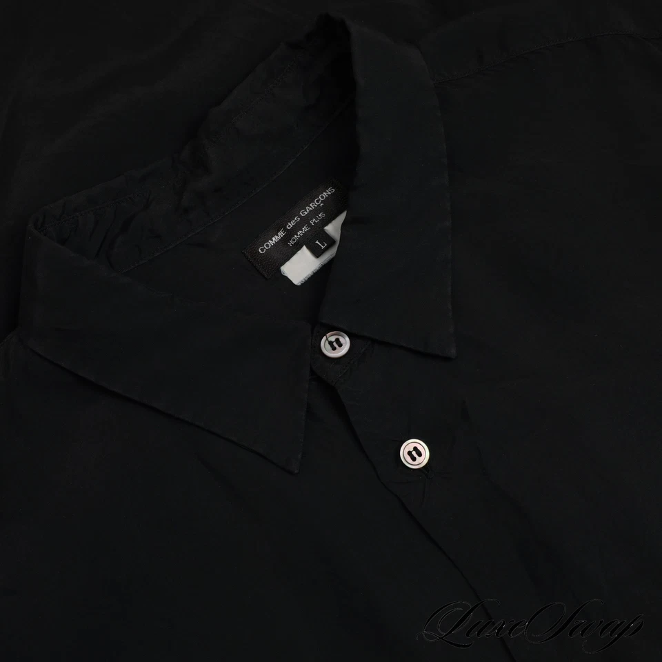 Camisa Comme des Garcons negra lisa brillante drapeada con botones L nueva sin etiquetas Foto 3 de 4