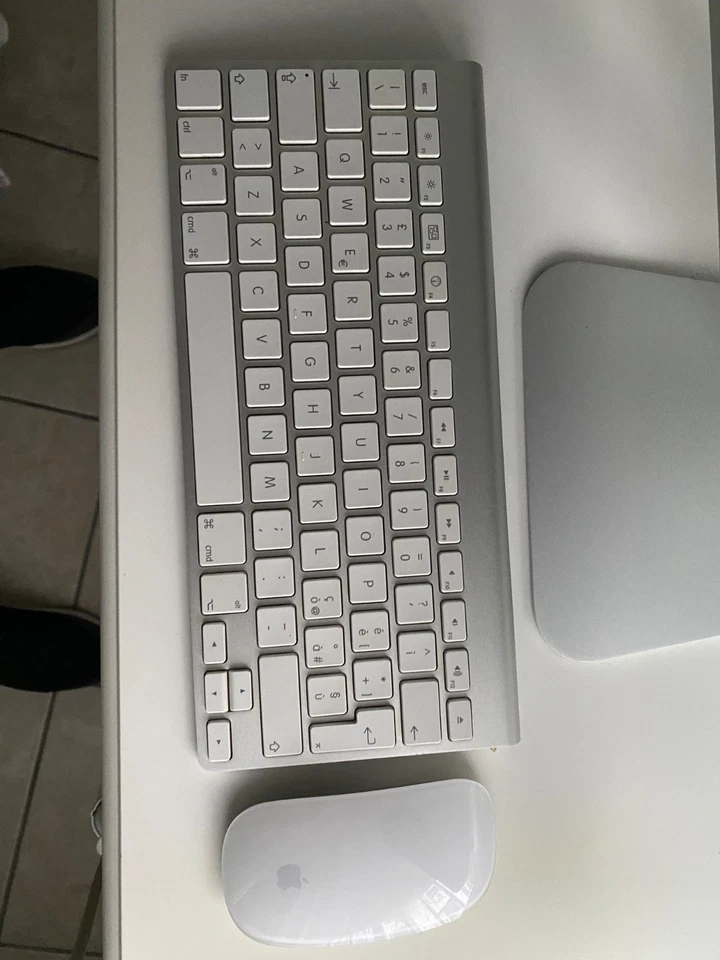 I Mec 2011 apple, computer completamente funzionante, in perfette condizioni - Immagine 3 di 4