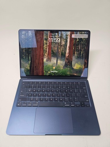 2022 Apple MacBook Air 13,6" M2 8C GPU 3,5GHz 8GB RAM 256GB SSD A2681