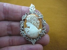 C-1306) Colgante Mujer con Flores en Cabello CAMEO PLATA ESTERLINA