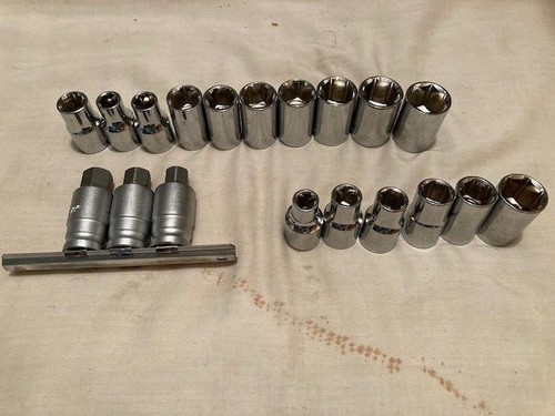 CRESCENT 1/2" DRIVE SAE & METRIC 6 POINT SOCKETS (16) + 3 HEX KEY SOCKETS - Picture 6 of 10