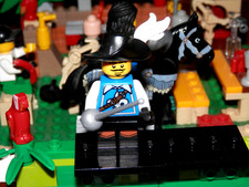 Lego Minifigures  - Series 4 - Musketeer - Lego mini figures, with base