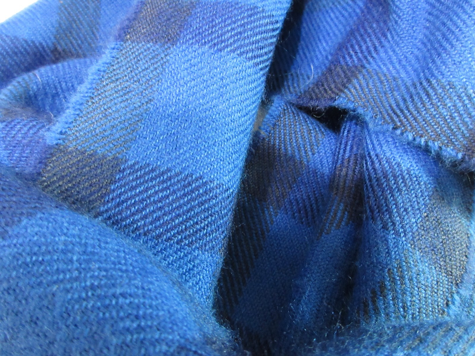 Giesso Two-Tone Blue Plaid Rectangular Fringed Wo… - image 6