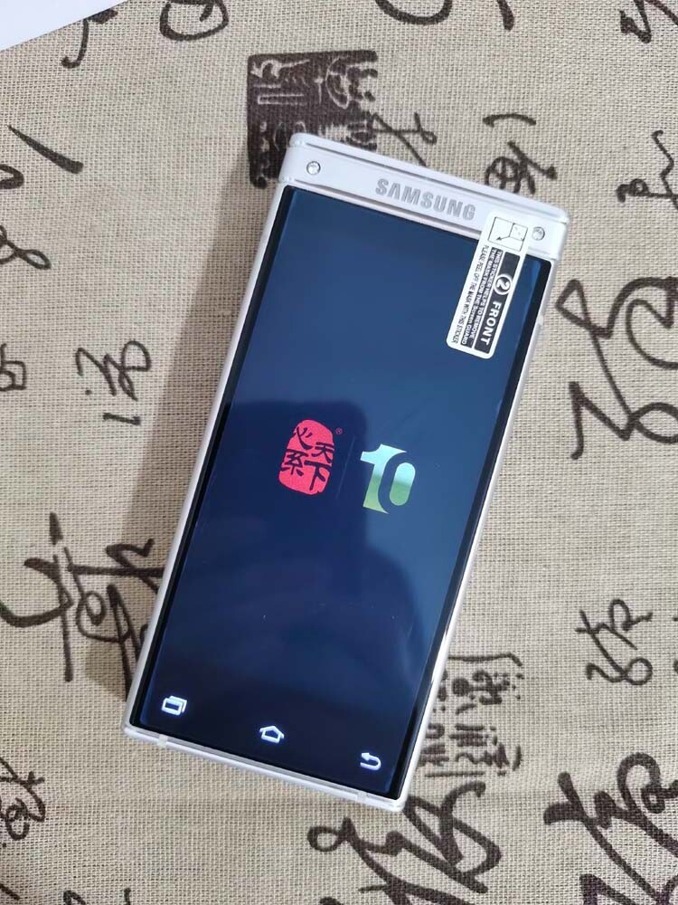 スマートフォン本体 Samsung w2018 Samsung W2018 Android 4G 64GB SM-W2018 clamshell Phone