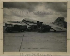 Press Photo San Antonio Air News Inc. Plane loaded at Airport - sax30923