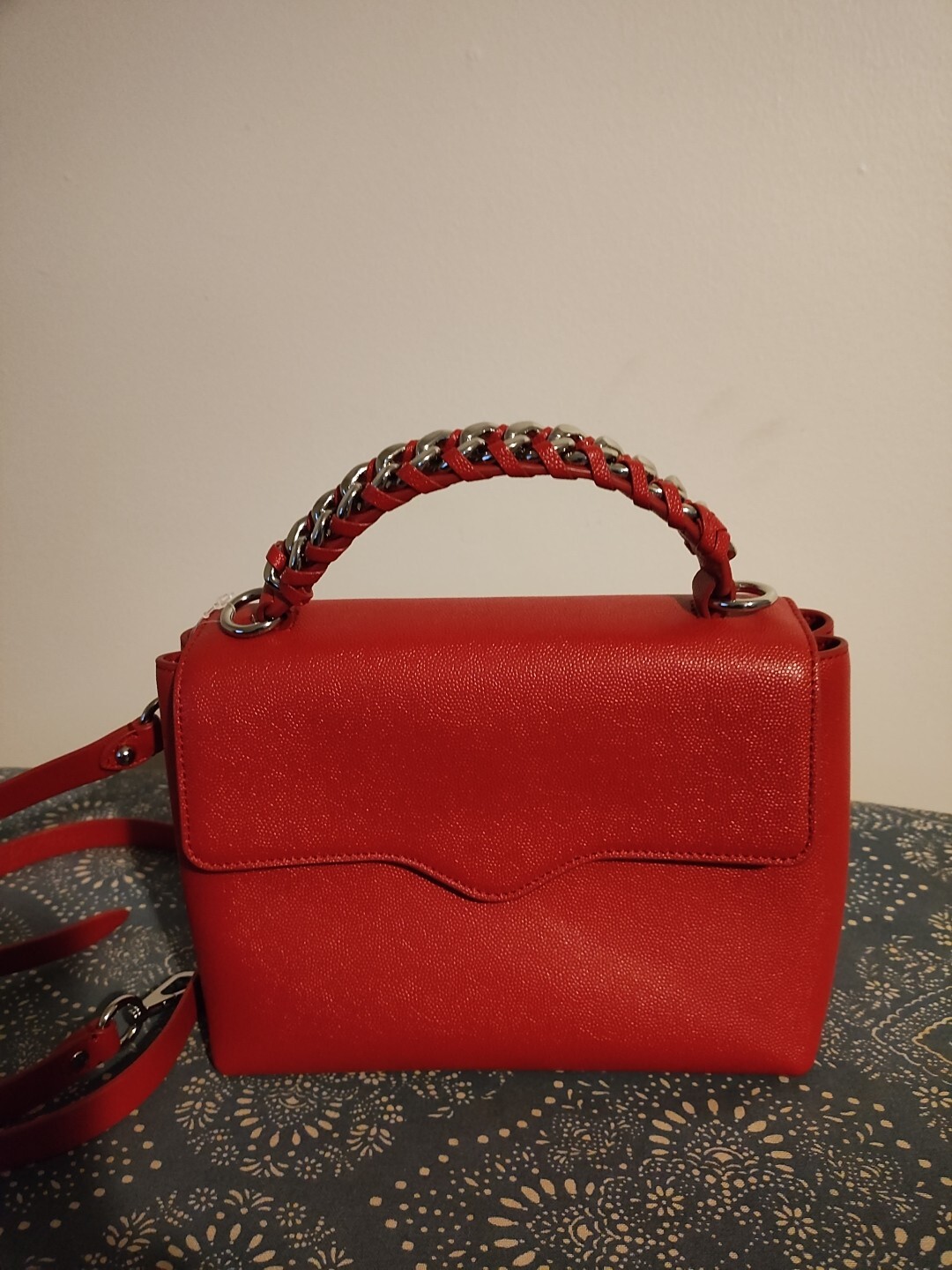 Foto 1 di 6