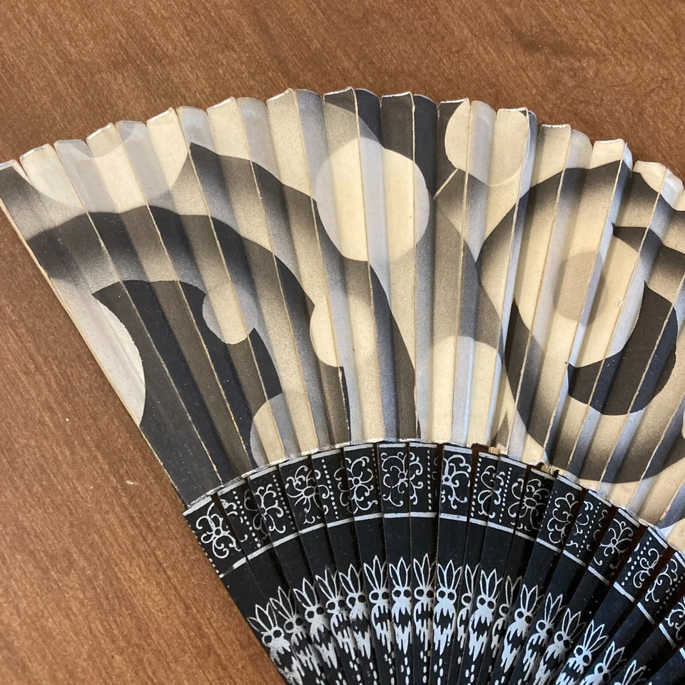 Винтажные деревянные и холщовые ручные вентиляторы складные 1930-1940-е Япония черные Вашингтон округ Колумбия - Изображение 4 из 4