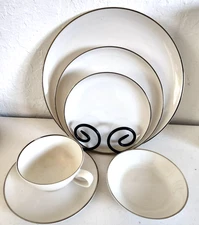 Vnt. 6-Piece Chevy-Chase China Syracuse Dinner Service--Seller Pays Postage