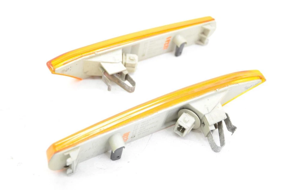 Pair of Left and Right Front Side Marker Lights Fits 97-04 PORSCHE BOXSTER - Image 3 of 4