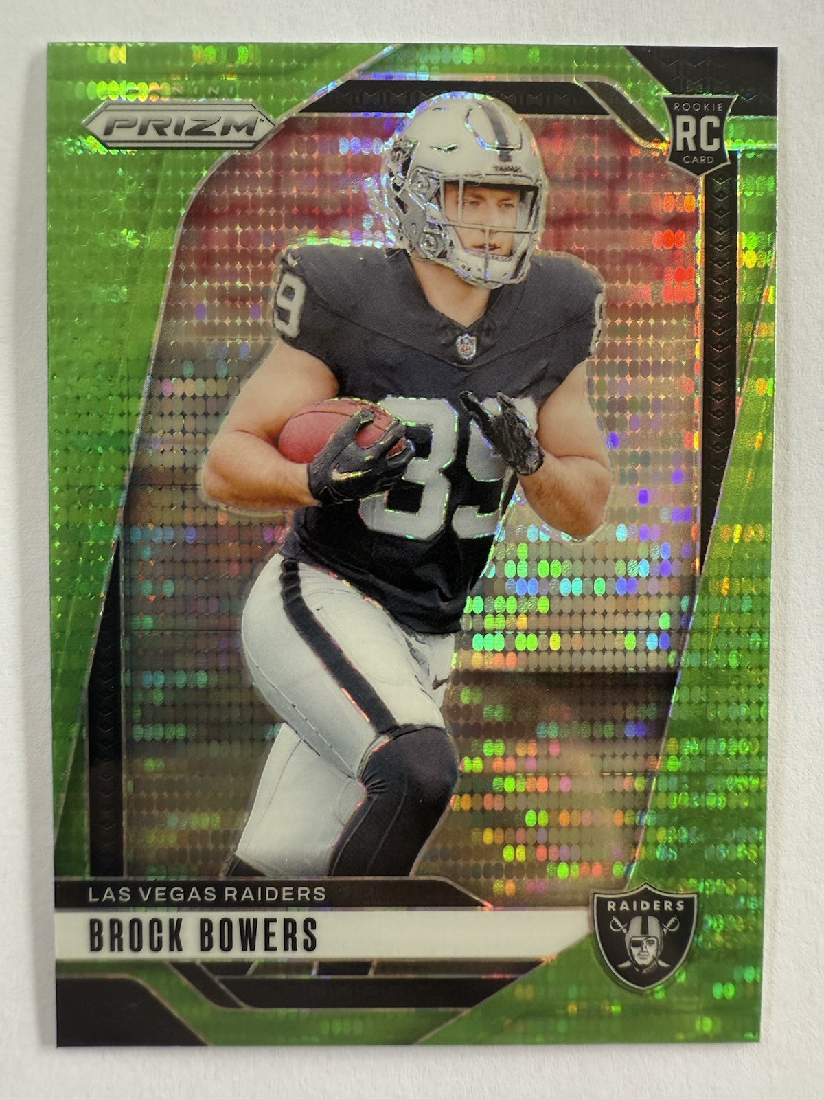 Brock Bowers - 2024 Panini Prizm - Rookies #315 Neon Green Pulsar Prizm (RC)