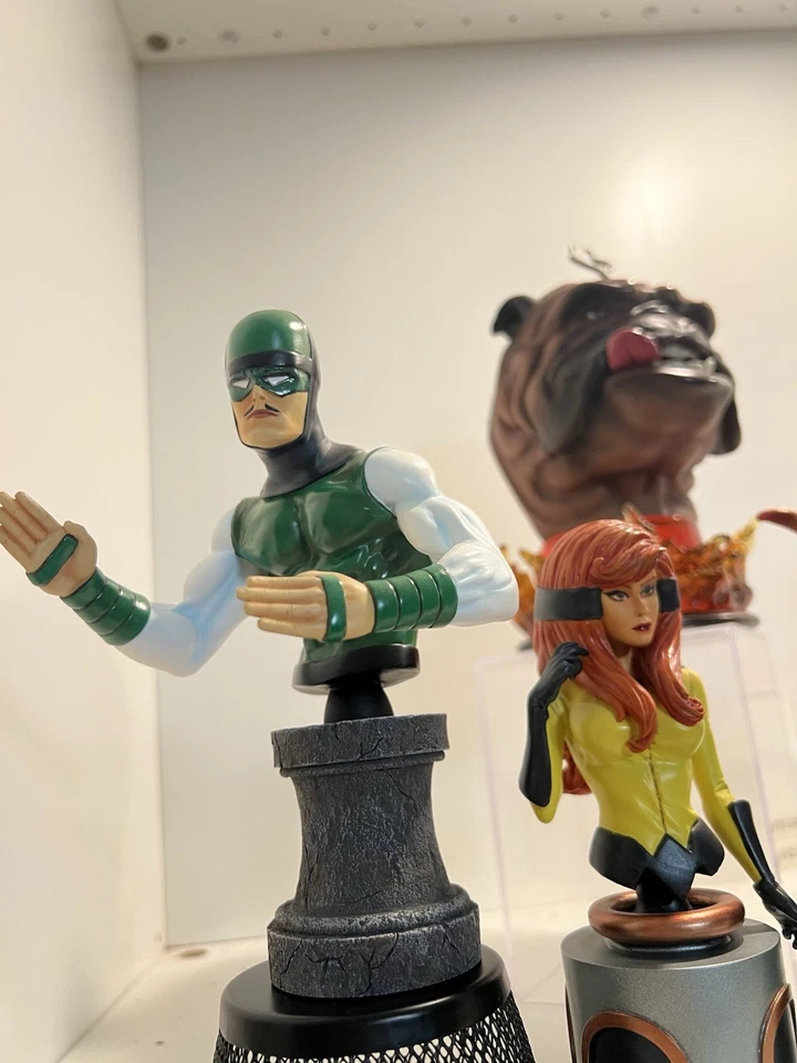 Bowen Marvel INHUMANS Mini Bust Set : Lockjaw Black Bolt Karnak Medusa Crystal - Image 2 of 4