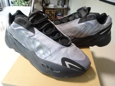 Adidas Yeezy Boost 700 MNVN Geode Size 11 MENS GW9526 - OG ALL VNDS -SUPER CLEAN