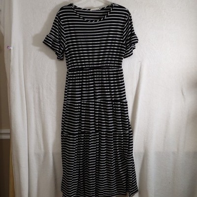 black and white striped short sleeve dress Striped Side Slit Short Sleeve Midi Dress Black / S
