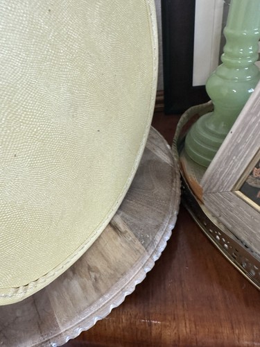 Vintage Mid-Century Butter Yellow Wig / Hat Box Round Travel Case w/ Handle - Picture 12 of 24