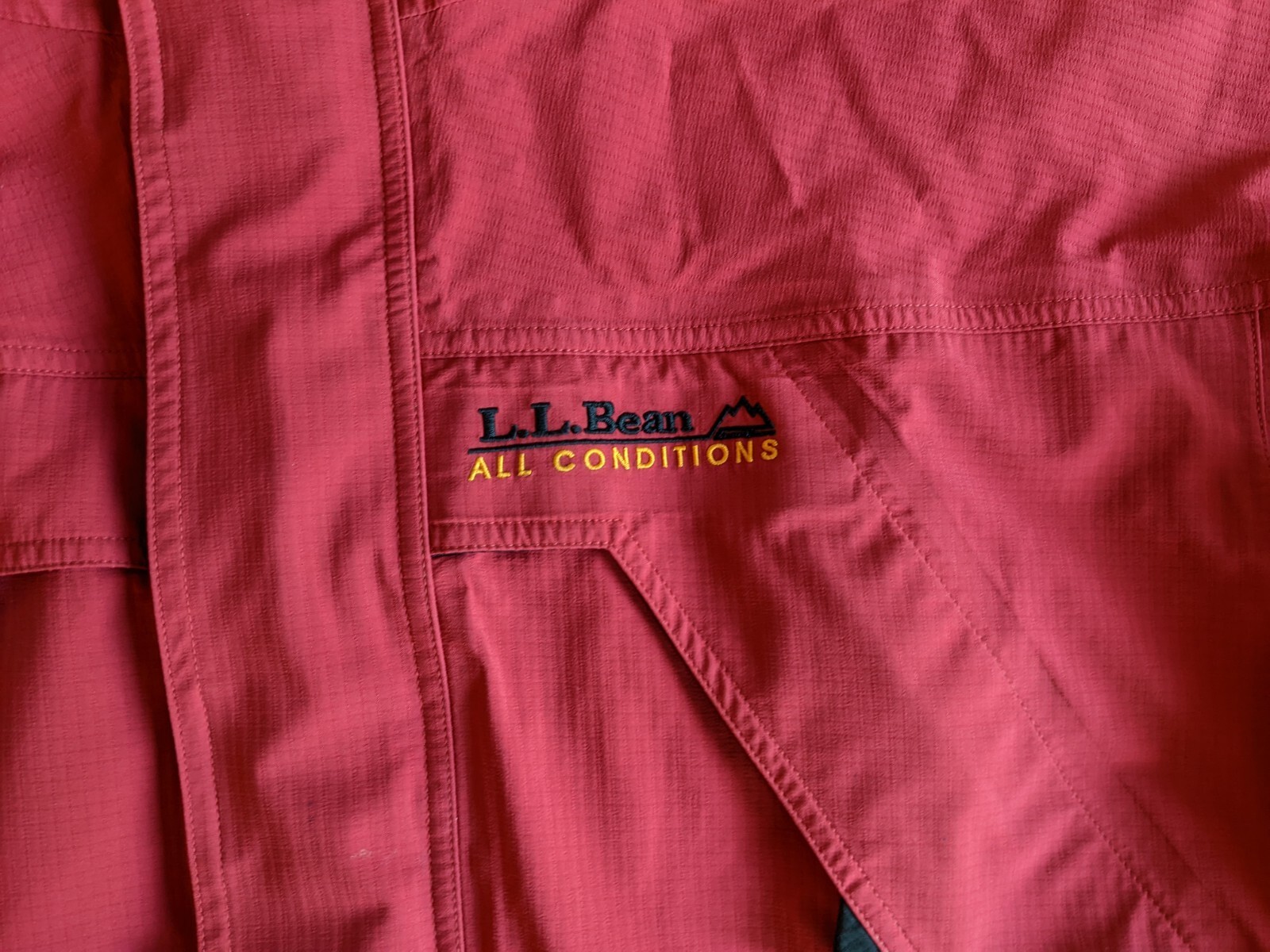 LLBean Vintage Mens All Weather Jacket Shell Size Lar… Gem