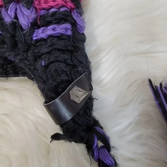 VOLCOM Men Womens Unisex Black Purple Blue Earflap Knitted Winter Hat Punk Skate - Image 2 of 3