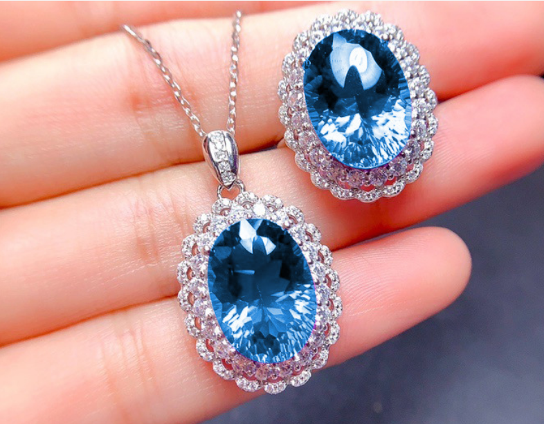 Fashion White Gold Plated Blue Topaz White Crystal Necklace Open
