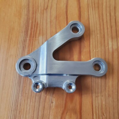 Bree　取り置き Kawasaki Left Foot Peg Step Mount Stay Ninja ZX6R ZX9R ZX-6R