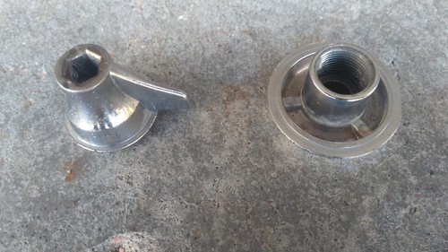 64-65 Oldsmobile Cutlass 442 F85 Radio Knobs Set Speaker 587465 587466 WW Knobs - Picture 8 of 9