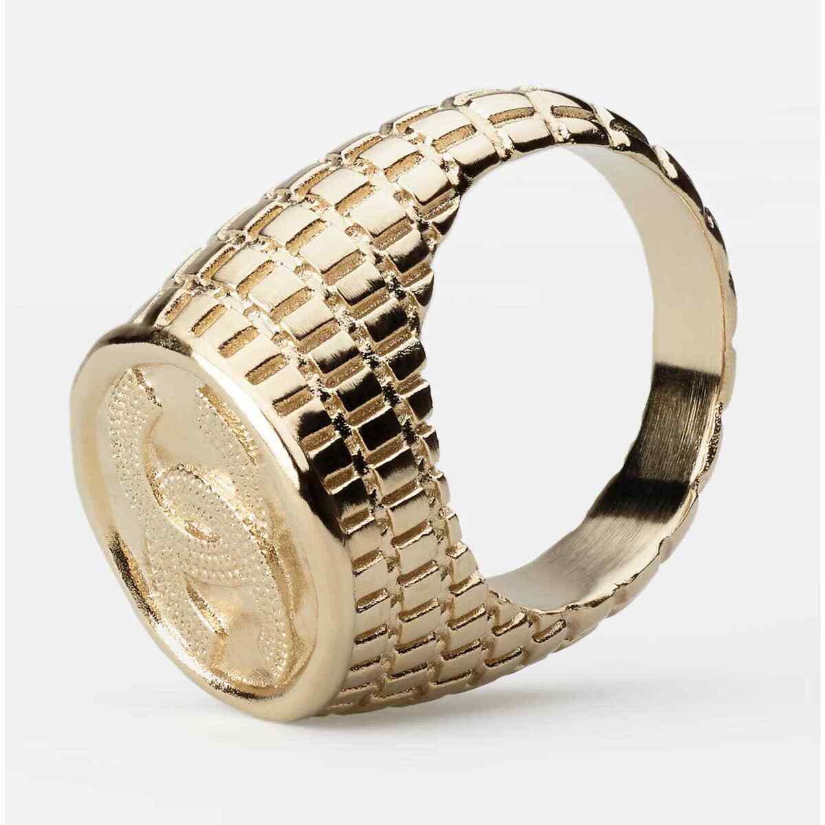 Chanel 22P Gold Circle Interlocking CC Logo Metal Fashion Chanel 22P Gold Circle Interlocking CC Logo Metal Fashion