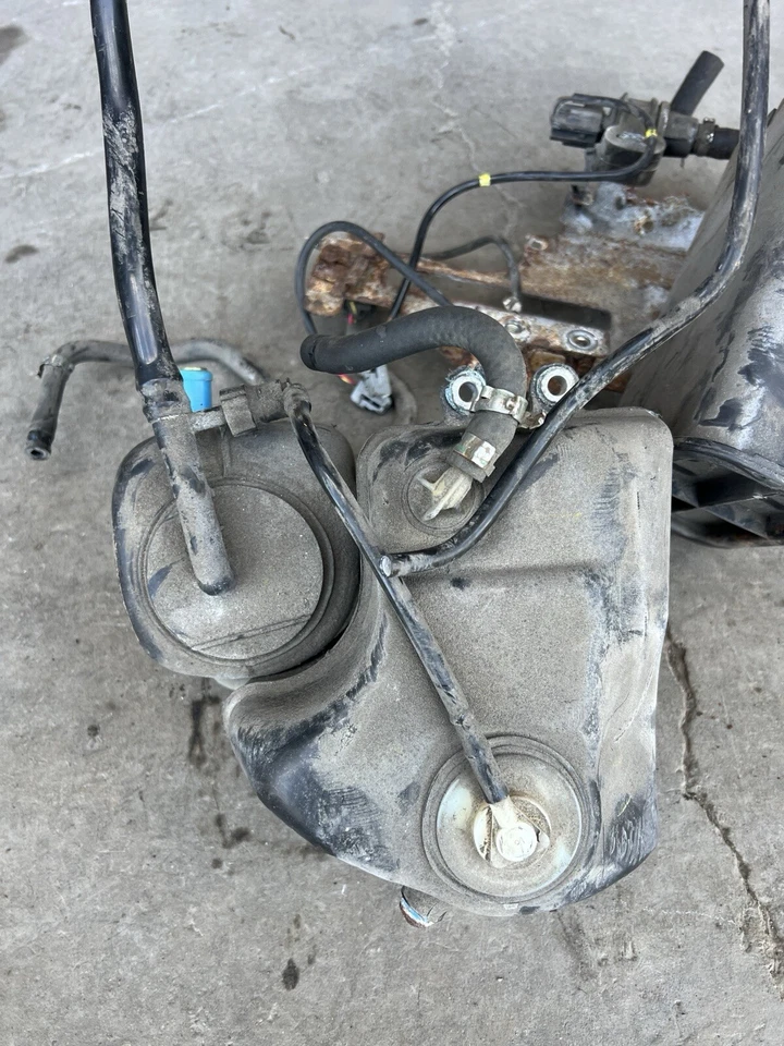 Volvo V70R V70 1998-2000 EVAP tanque de combustible purga ventilación de expansión OEM #3975E Foto 2 de 4