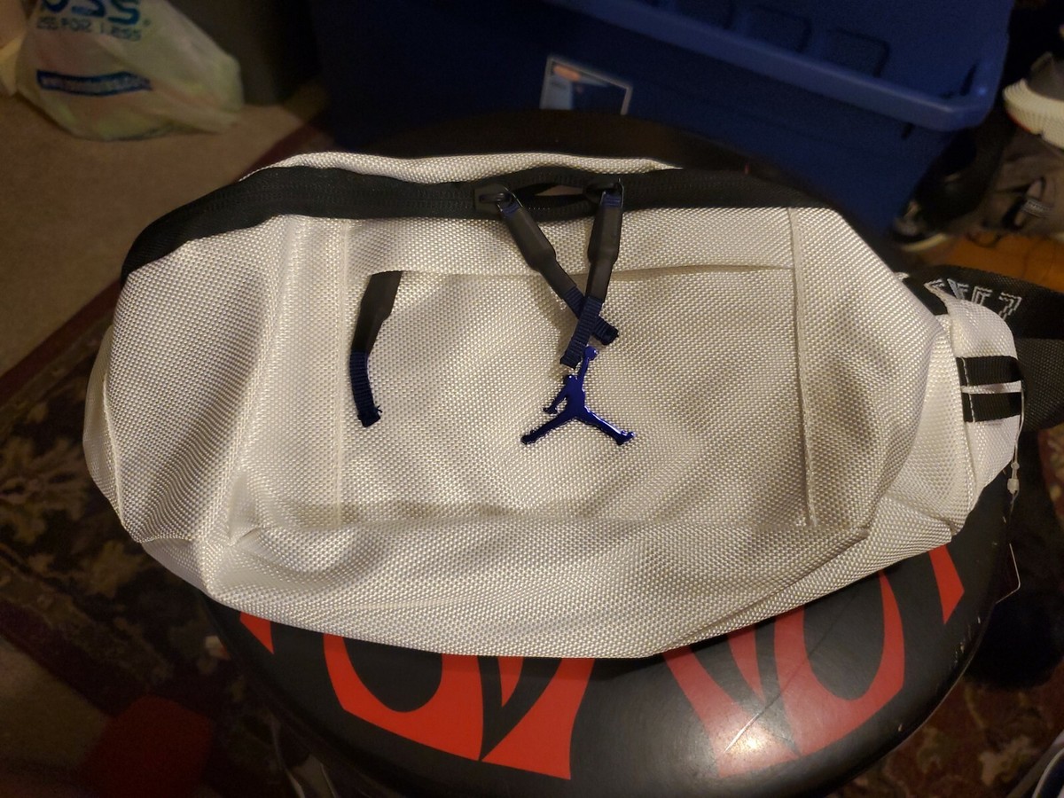Nike Air Jordan Retro 11 Jumpman Crossbody Fanny Pack White 