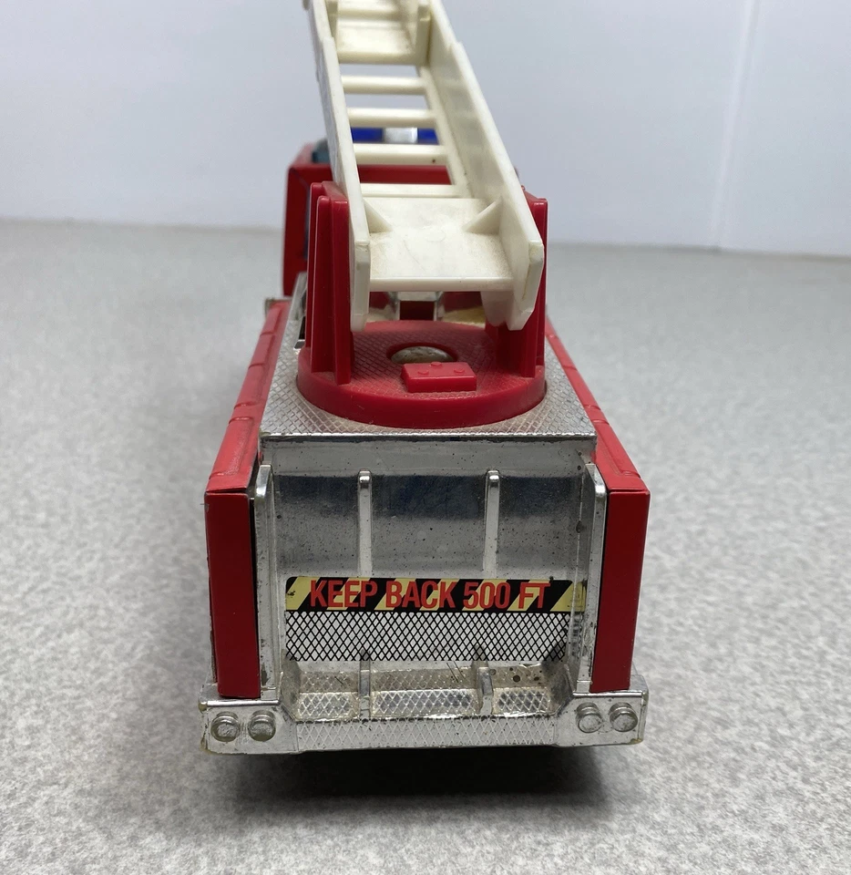 Lote De 3 Juguetes Camión De Bomberos BuddyL Bomba Pequeño Camión De Bomberos Rojo Madera Plástico Foto 3 de 4